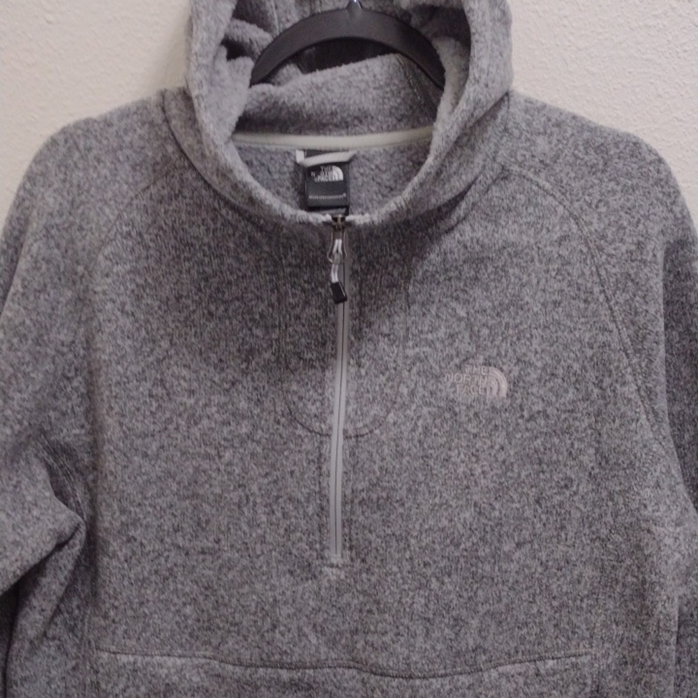 The North Face Heather Gray Fleece Pullover